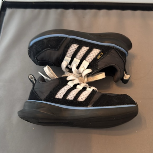 Adidas Kids Black and White Sneakers size toddler 8 - Picture 5 of 7